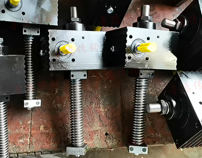 <a href='/default.html'>絲桿升降機(jī)</a>防旋轉(zhuǎn)